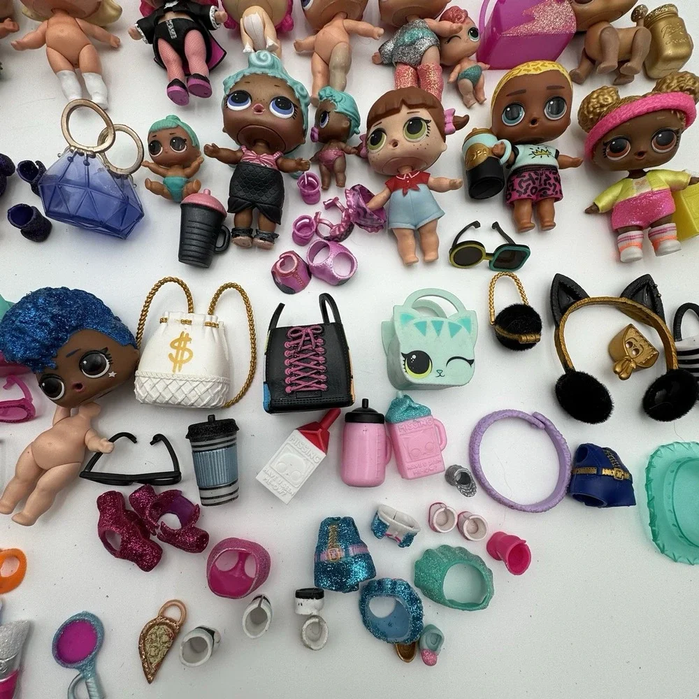 LOL Surprise Dolls Huge Lot – 2.10 lb Figures, Pets, Accessories –‎ Mixed Series